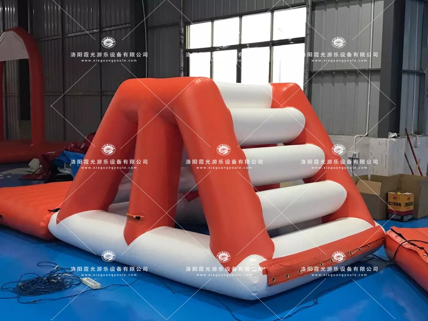 天涯镇水上闯关设施